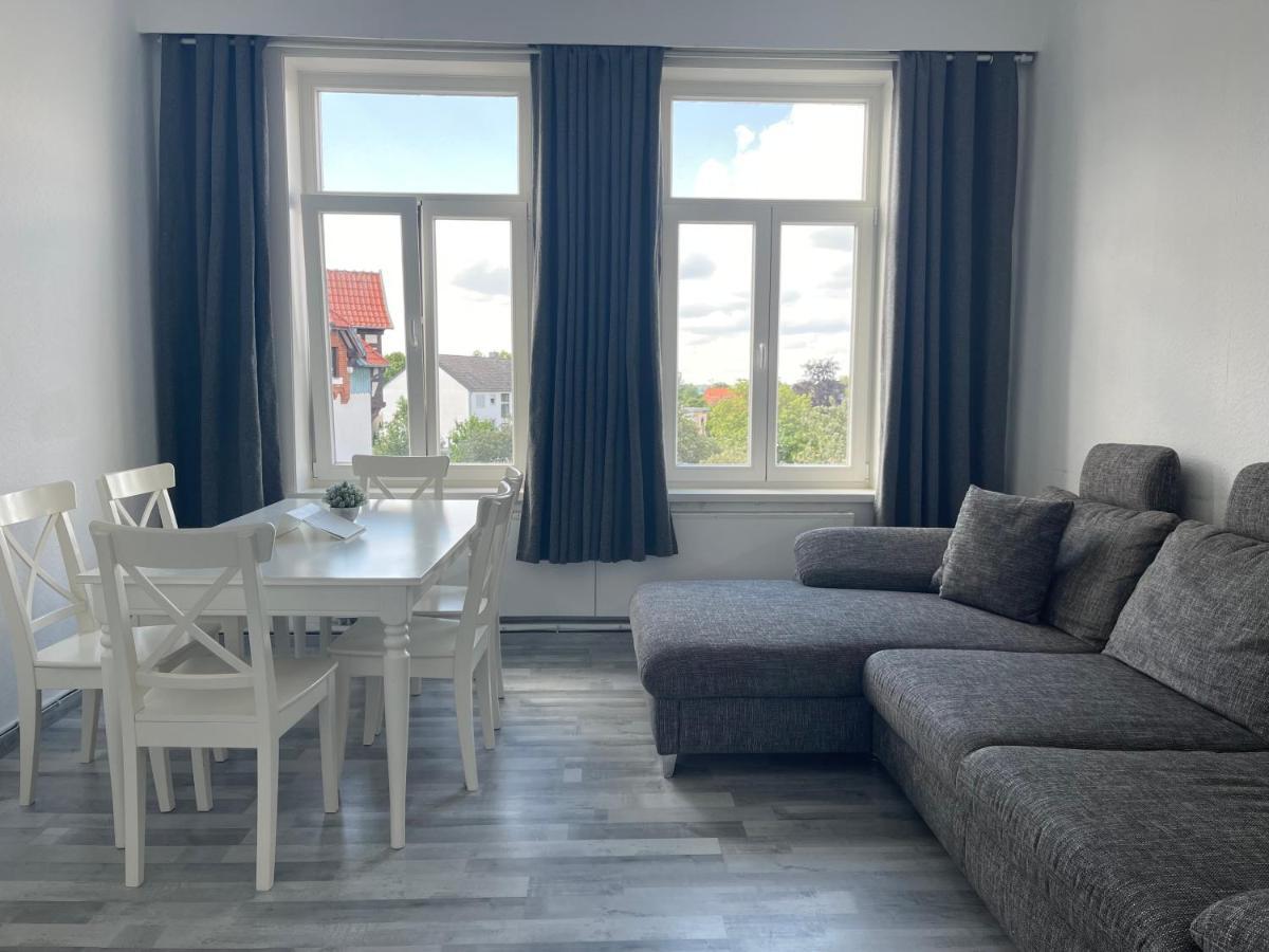 Moderne 4 Zimmer Apartment Mit Bergblick Stadtzentrum Contactless Check-In Gehrden  Esterno foto