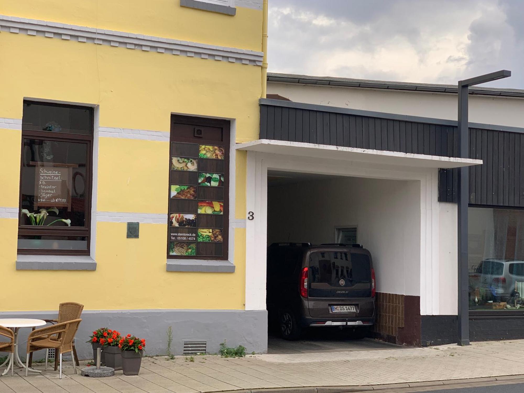 Moderne 4 Zimmer Apartment Mit Bergblick Stadtzentrum Contactless Check-In Gehrden  Esterno foto