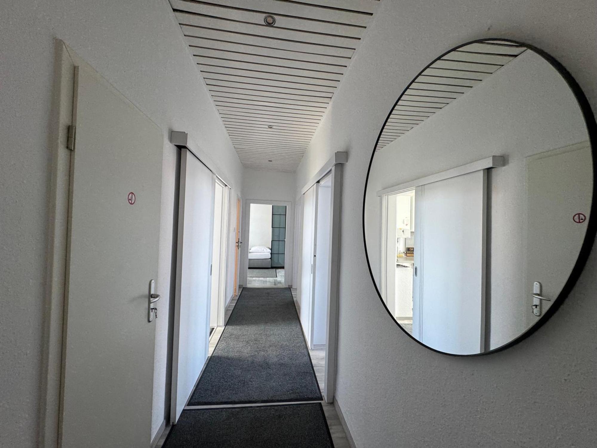 Moderne 4 Zimmer Apartment Mit Bergblick Stadtzentrum Contactless Check-In Gehrden  Esterno foto
