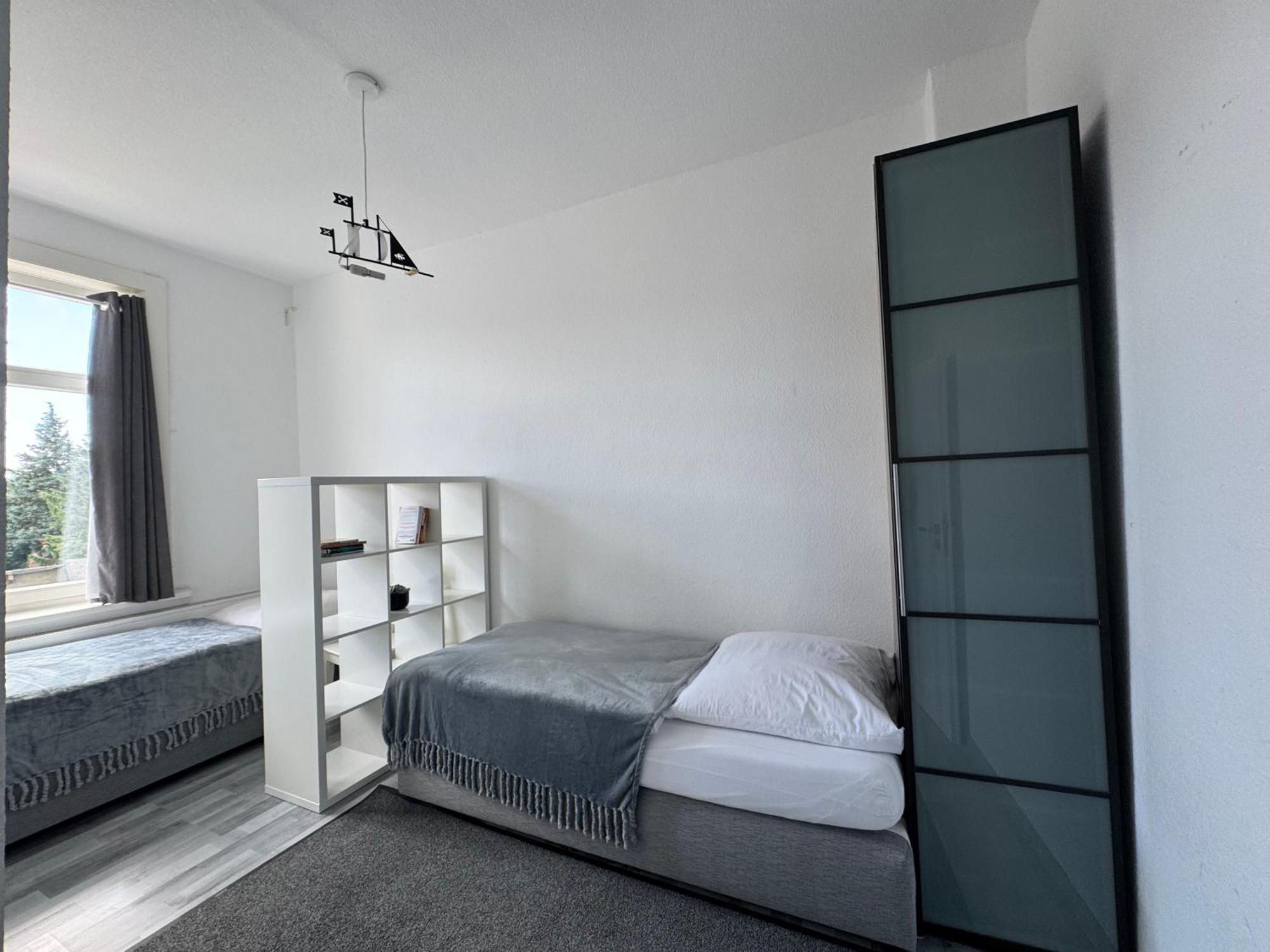 Moderne 4 Zimmer Apartment Mit Bergblick Stadtzentrum Contactless Check-In Gehrden  Esterno foto