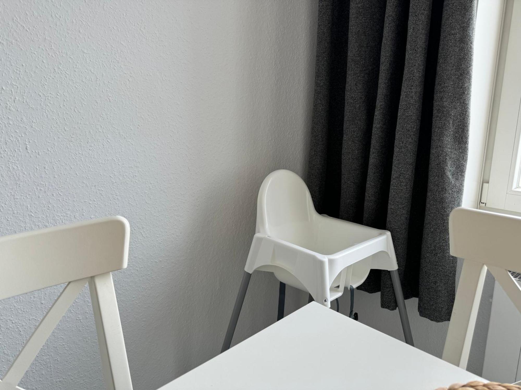 Moderne 4 Zimmer Apartment Mit Bergblick Stadtzentrum Contactless Check-In Gehrden  Esterno foto
