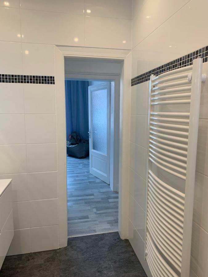 Moderne 4 Zimmer Apartment Mit Bergblick Stadtzentrum Contactless Check-In Gehrden  Esterno foto