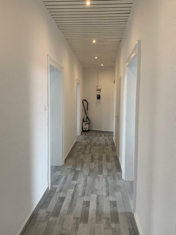 Moderne 4 Zimmer Apartment Mit Bergblick Stadtzentrum Contactless Check-In Gehrden  Esterno foto